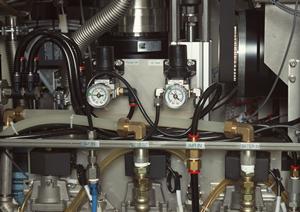 素材を使い分けて作る断熱材の加工会社